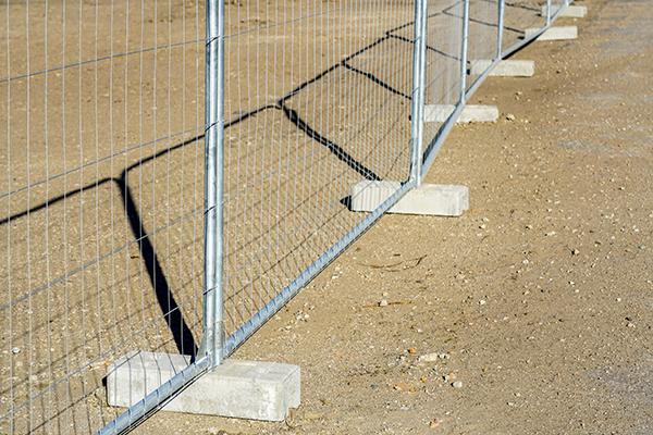 Fence Rental East Meadow workers